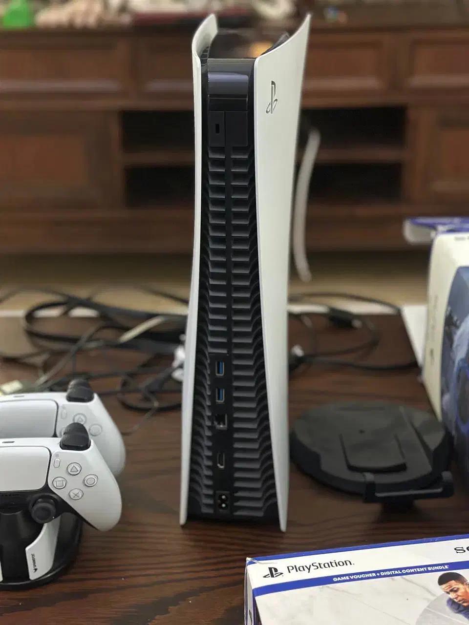 فایو استاندارد ۲دسته باشارژرو استند خیلی  در‌حد نو|کنسول، بازی ویدئویی و آنلاین|قزوین, |دیوار