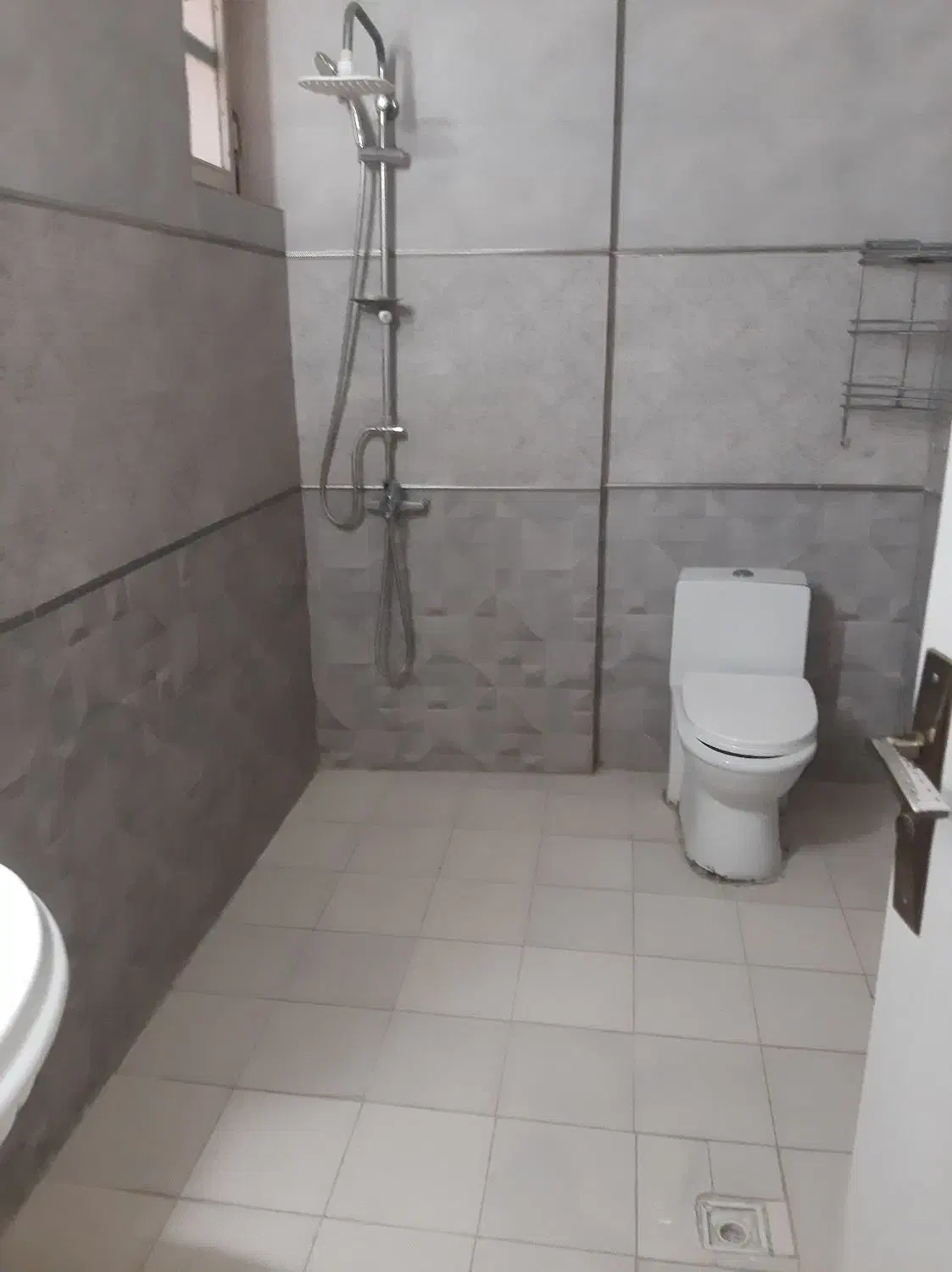 ۱۸۰ متر سه خوابه/ تخلیه/ شخصی ساز