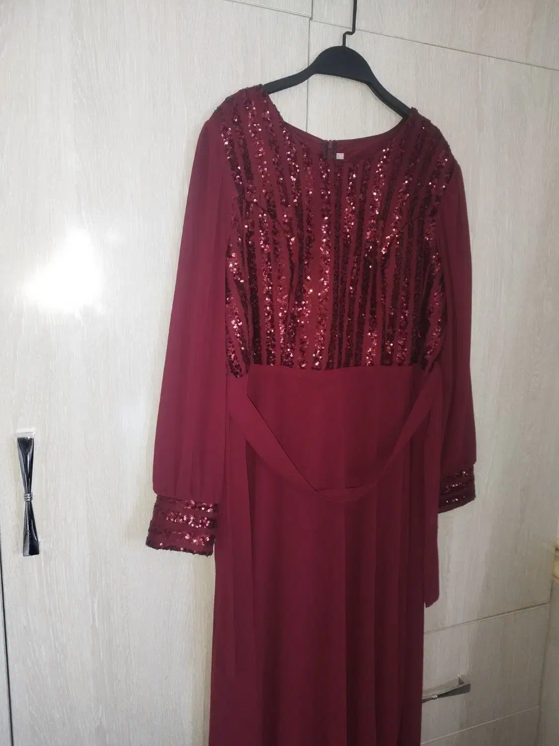 لباس|لباس|بندر دیر, |دیوار