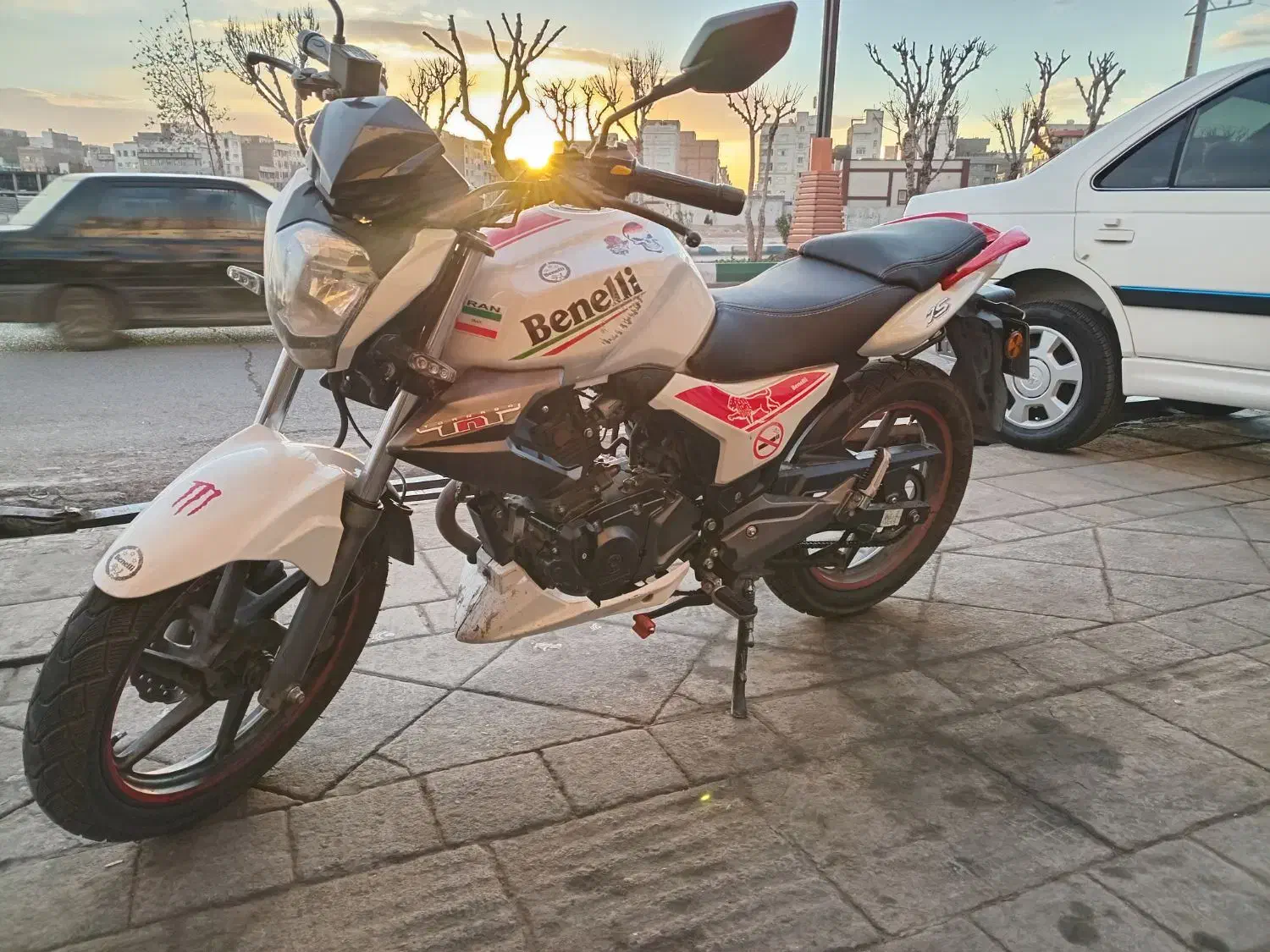 بنلی ۱۵۰ TNT|موتورسیکلت|گلستان (تهران), |دیوار