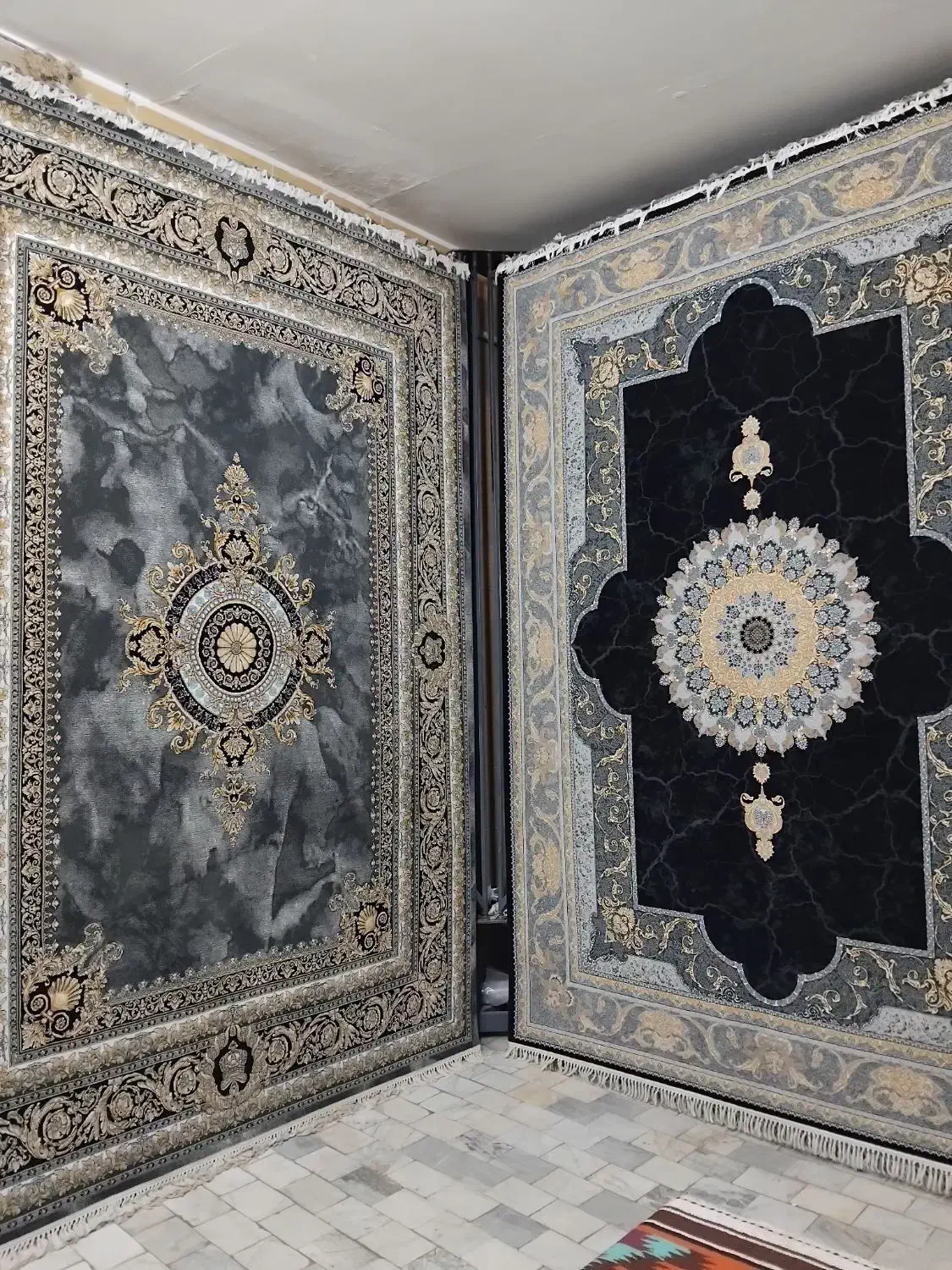 فرش های دست دوم موجود میباشد|فرش|ساوه, |دیوار