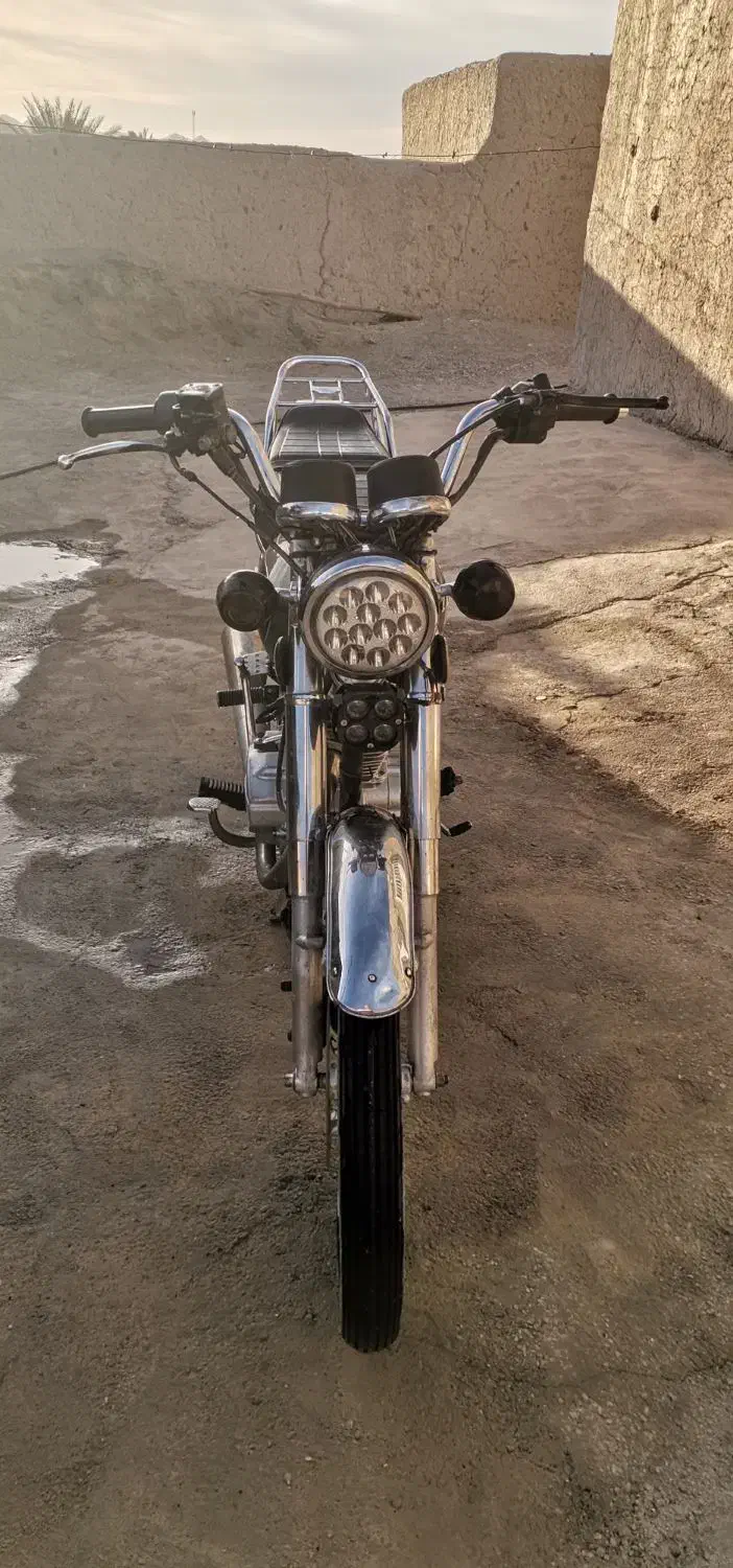 تیزپر|موتورسیکلت|جالق, |دیوار