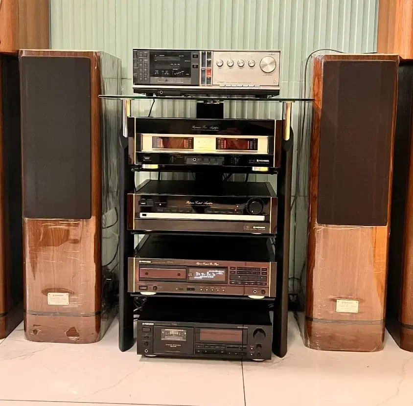 پایونیر ژاپنی|سیستم صوتی خانگی|تهران, فلسطین (میدان انقلاب)|دیوار