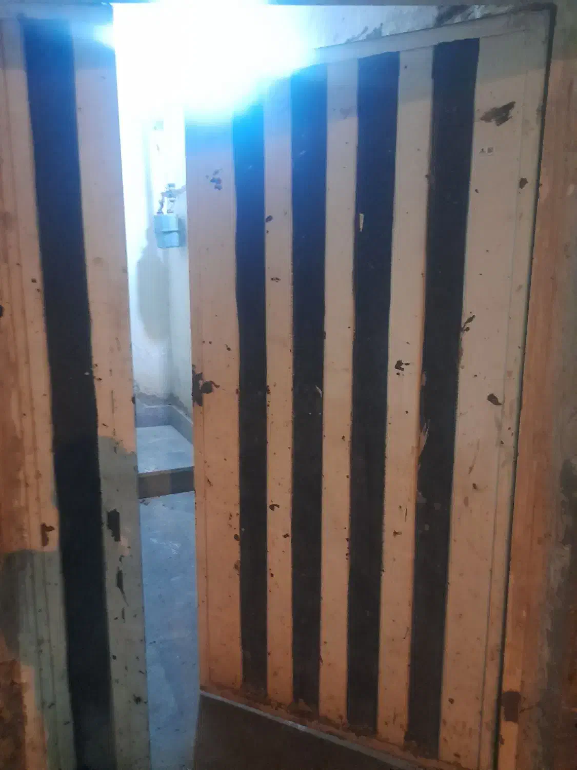 در حیاط|مصالح و تجهیزات ساختمان|شادگان, |دیوار