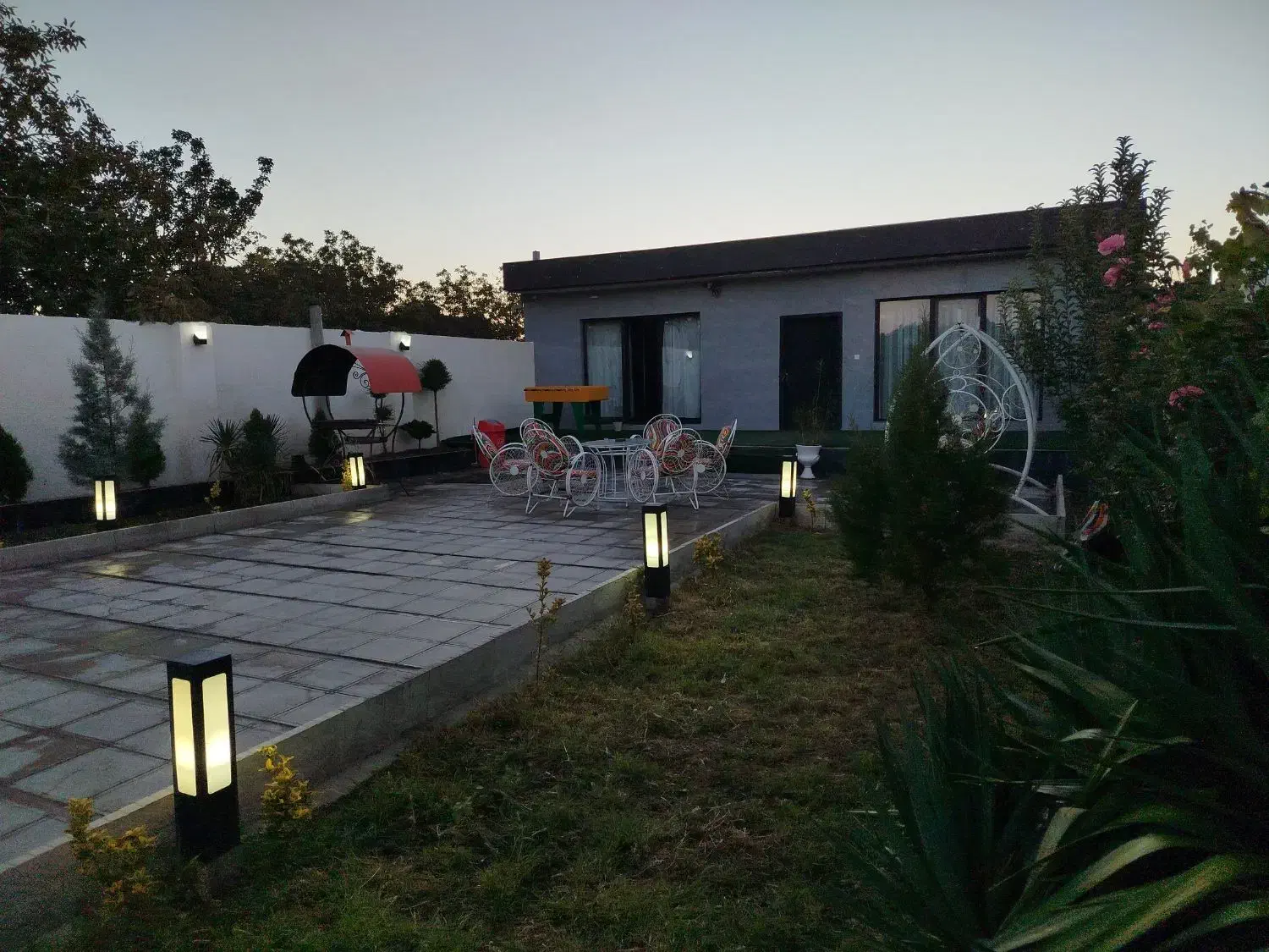 ویلا استخر دار|اجارهٔ کوتاه‌مدت ویلا و باغ|ارومیه, |دیوار