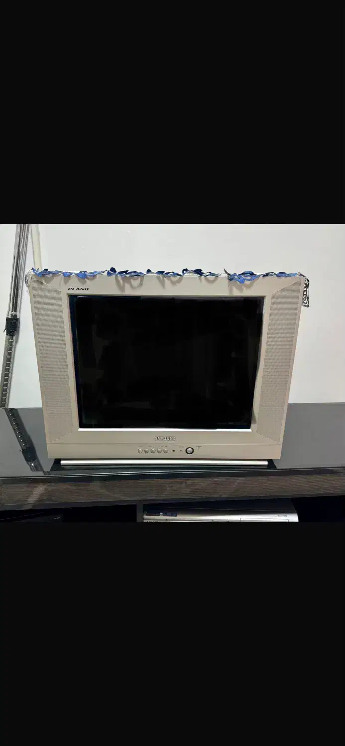 تلویزیون|تلویزیون و پروژکتور|رشت, حمیدیان|دیوار