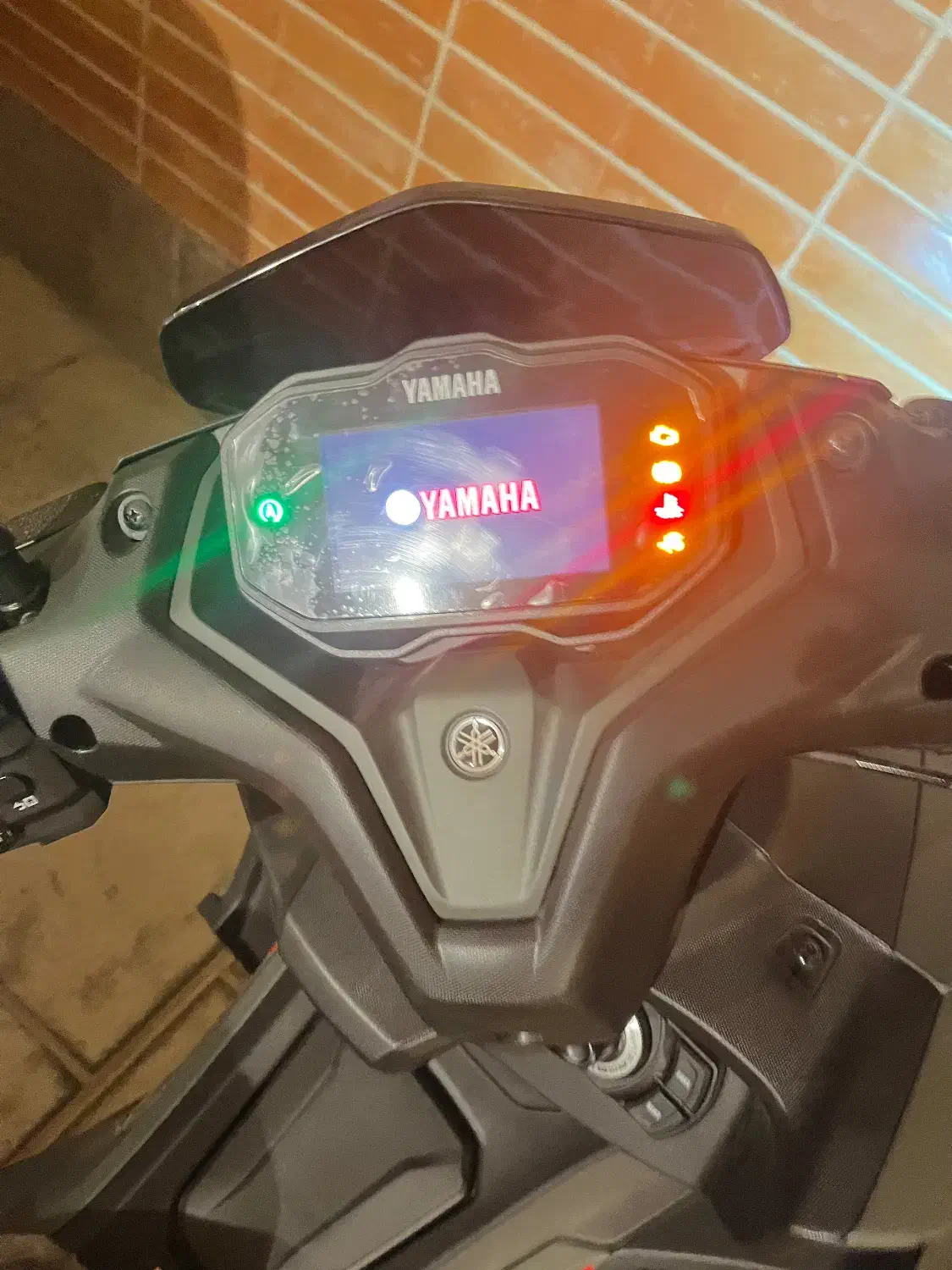 YaMAHA AEROX 2025|موتورسیکلت|اصفهان, جلفا|دیوار
