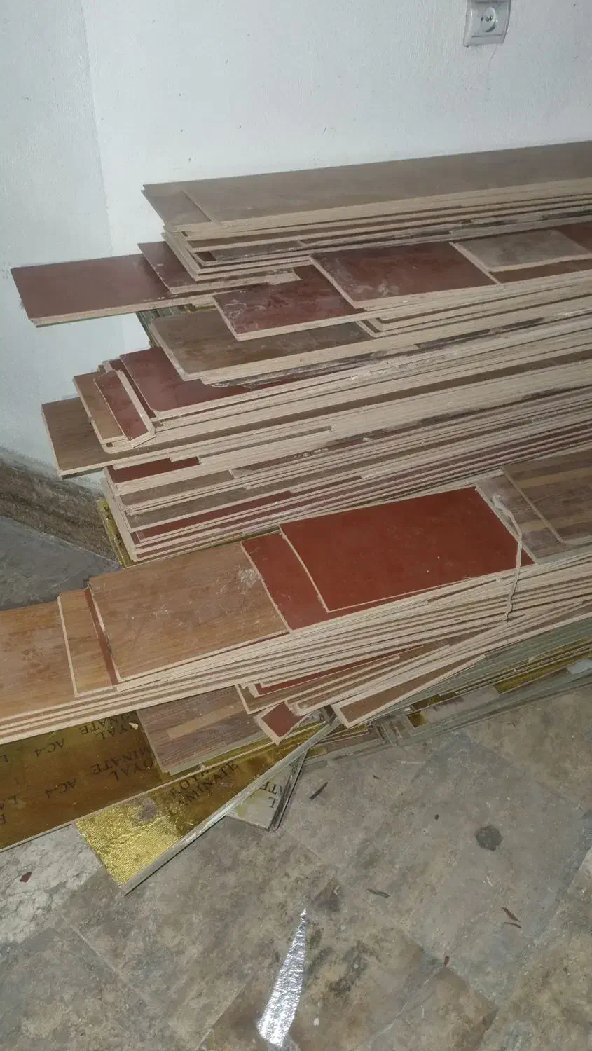 پارکت چوبی لمینت تمیز|مصالح و تجهیزات ساختمان|نسیم‌شهر, |دیوار