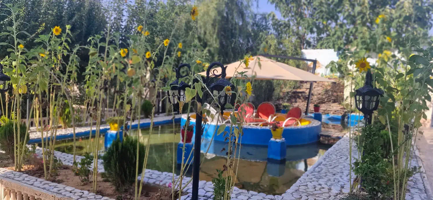 اجاره باغ ویلا با استخر و جکوزی سر پوشیده ابگرم|اجارهٔ کوتاه‌مدت ویلا و باغ|شیراز, گویم|دیوار