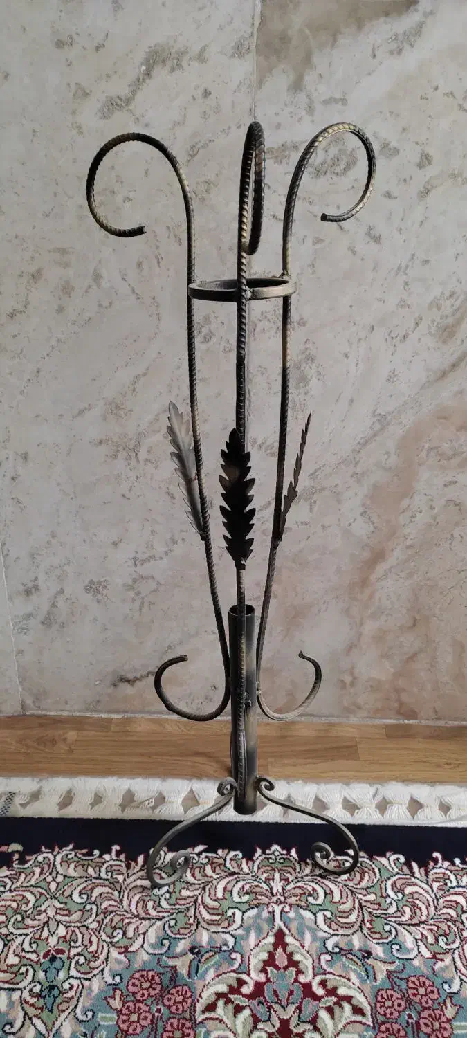 گلدان|گل و گیاه طبیعی|یزد, |دیوار