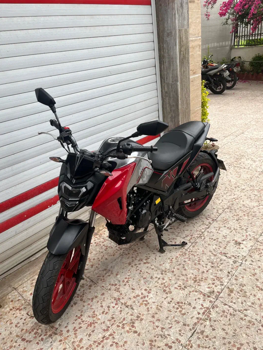 گلکسی ان ای ۱۸۰ مدل 1401|موتورسیکلت|رشت, پل تالشان|دیوار