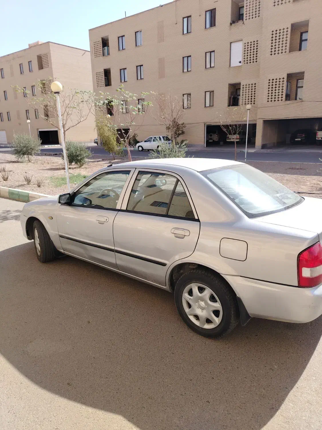 مزدا 323 مدل 84 دنده|خودرو سواری و وانت|تهران, هلال احمر|دیوار