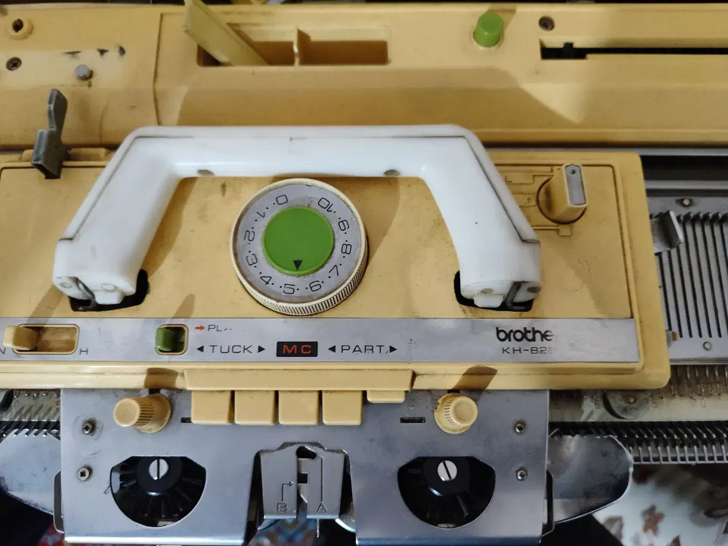 ماشین بافتنی برادر 820 سالم|لوازم خیاطی و بافتنی|خوانسار, |دیوار