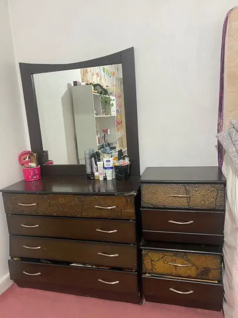 دراور و دو عدد کنار تختی|جاکفشی، کمد، دراور|خمین, |دیوار