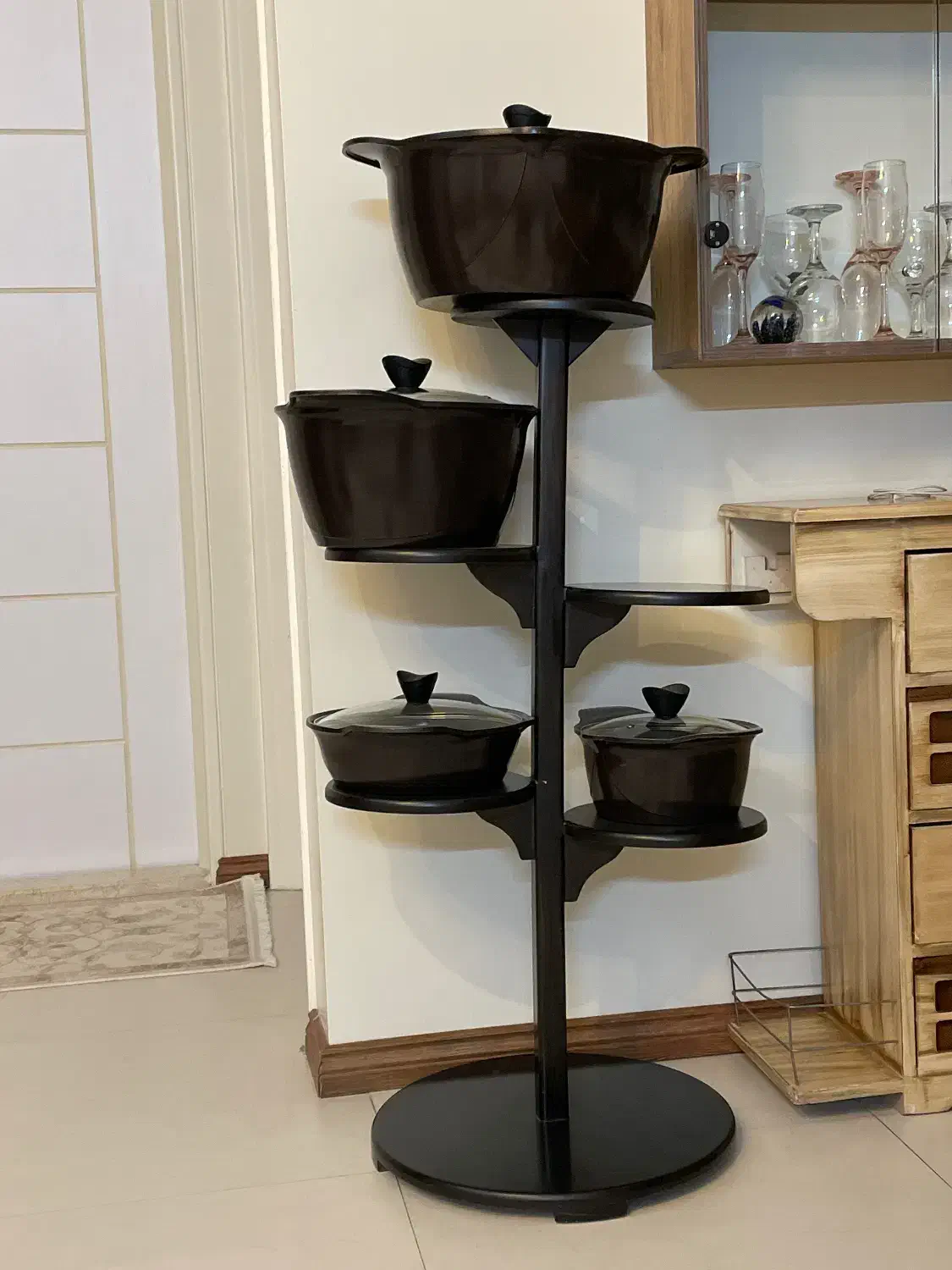 پایه قابلمه|کتابخانه، شلف، قفسههای دیواری|مشهد, الهیه|دیوار