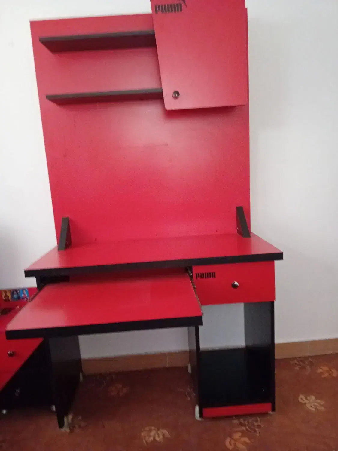 میز کامپیوتر  قفسه دار|میز تحریر و کامپیوتر|تالش, هشتپر|دیوار