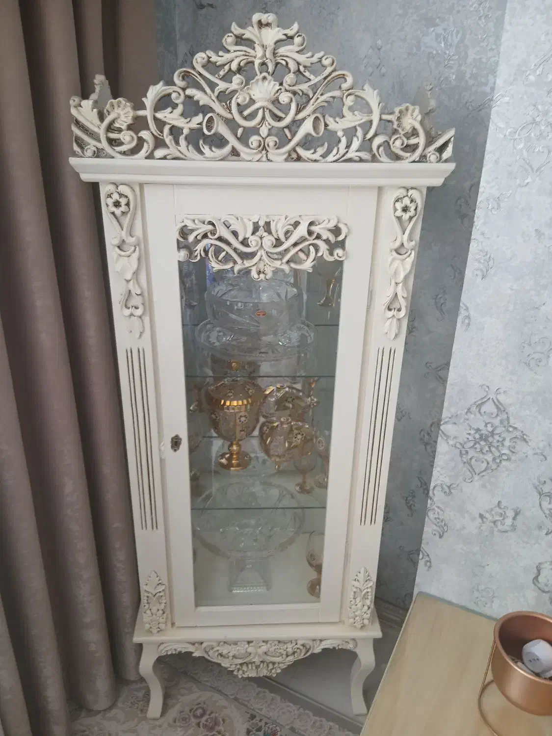 مینی بوفه سالم و بی خط و خش در حد نو خوش رنگ|بوفه، ویترین، کنسول|کرج, شهرک نهال و بذر|دیوار