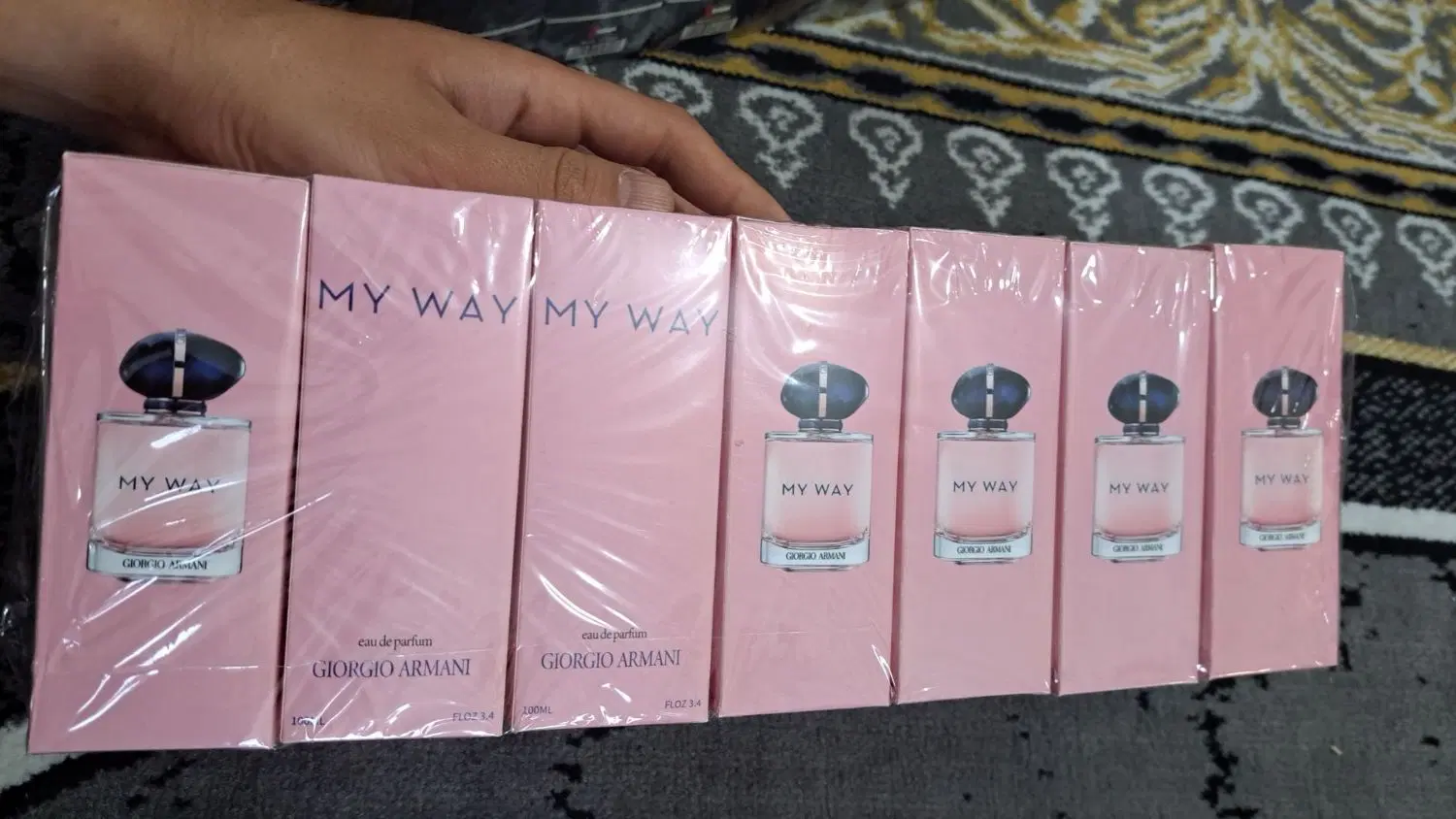 عطر و ادکلن باجعبه|آرایشی، بهداشتی، درمانی|تهران, مظاهری|دیوار