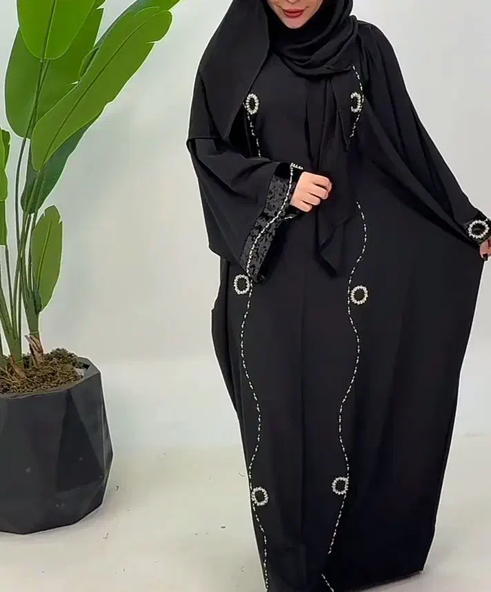 مانتومشکی عبایی مخمل والیزه|لباس|کاشان, فاز ۲ ناجی آباد|دیوار