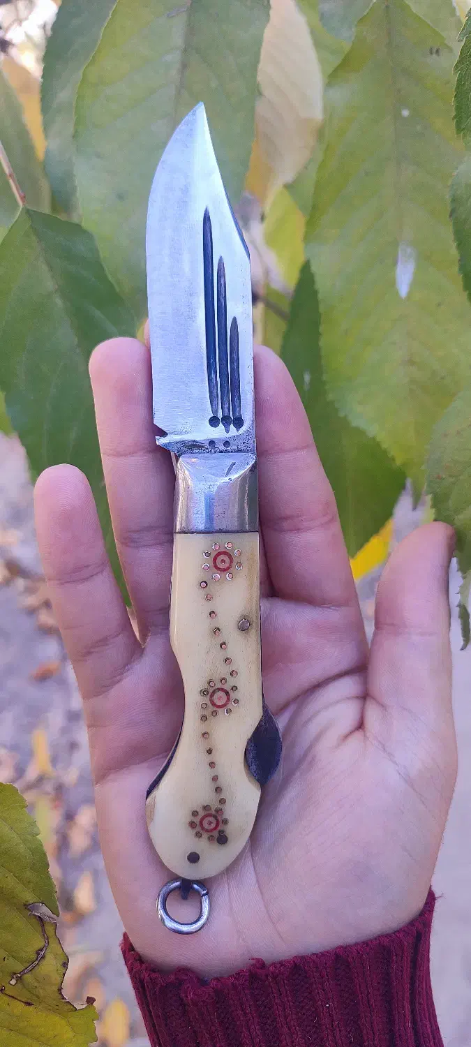 چاقوی بابا قدیمی|کلکسیون اشیاء عتیقه|اهر, |دیوار