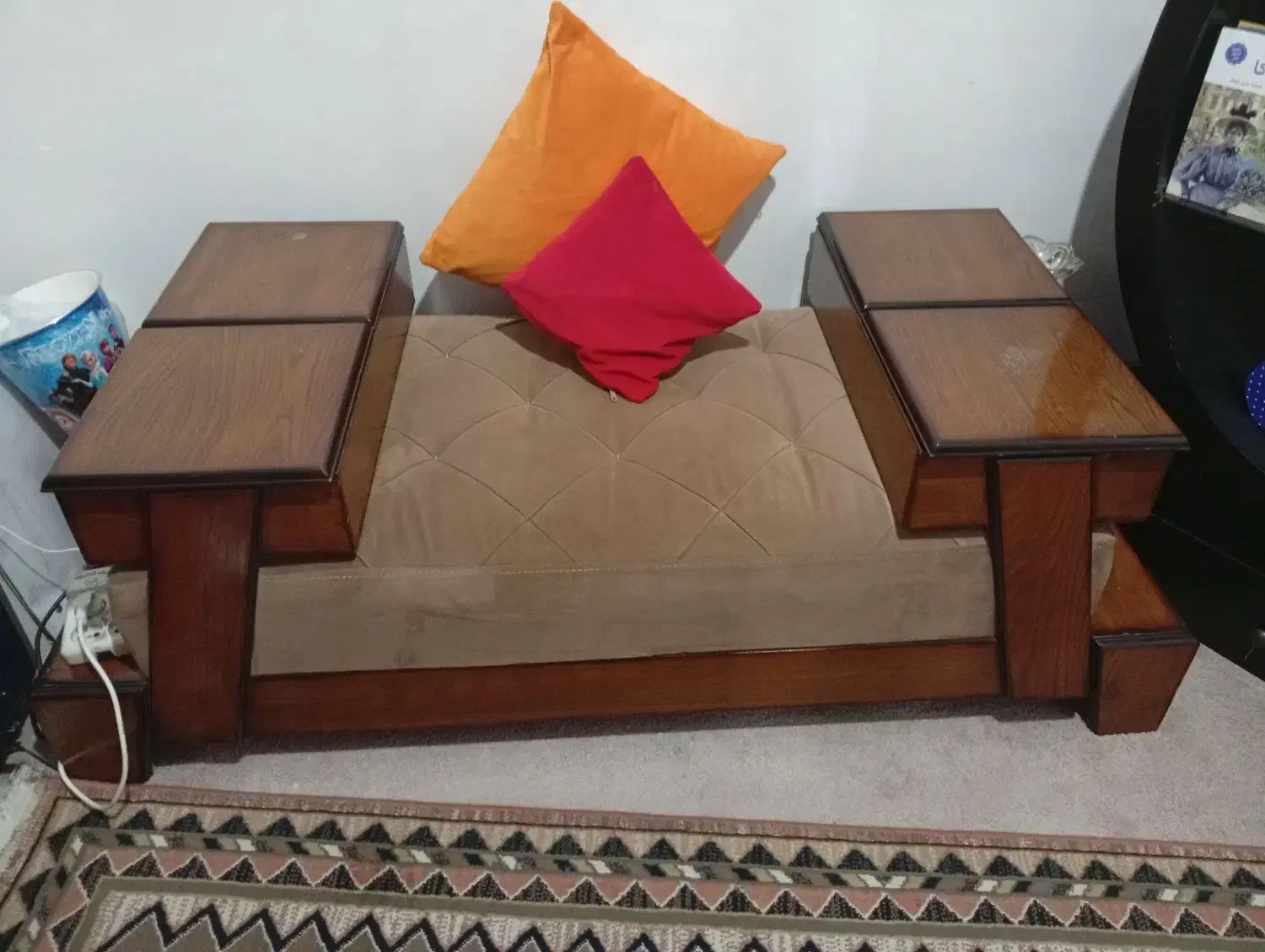 مبلمان|مبلمان اداری|مشکین‌دشت, |دیوار