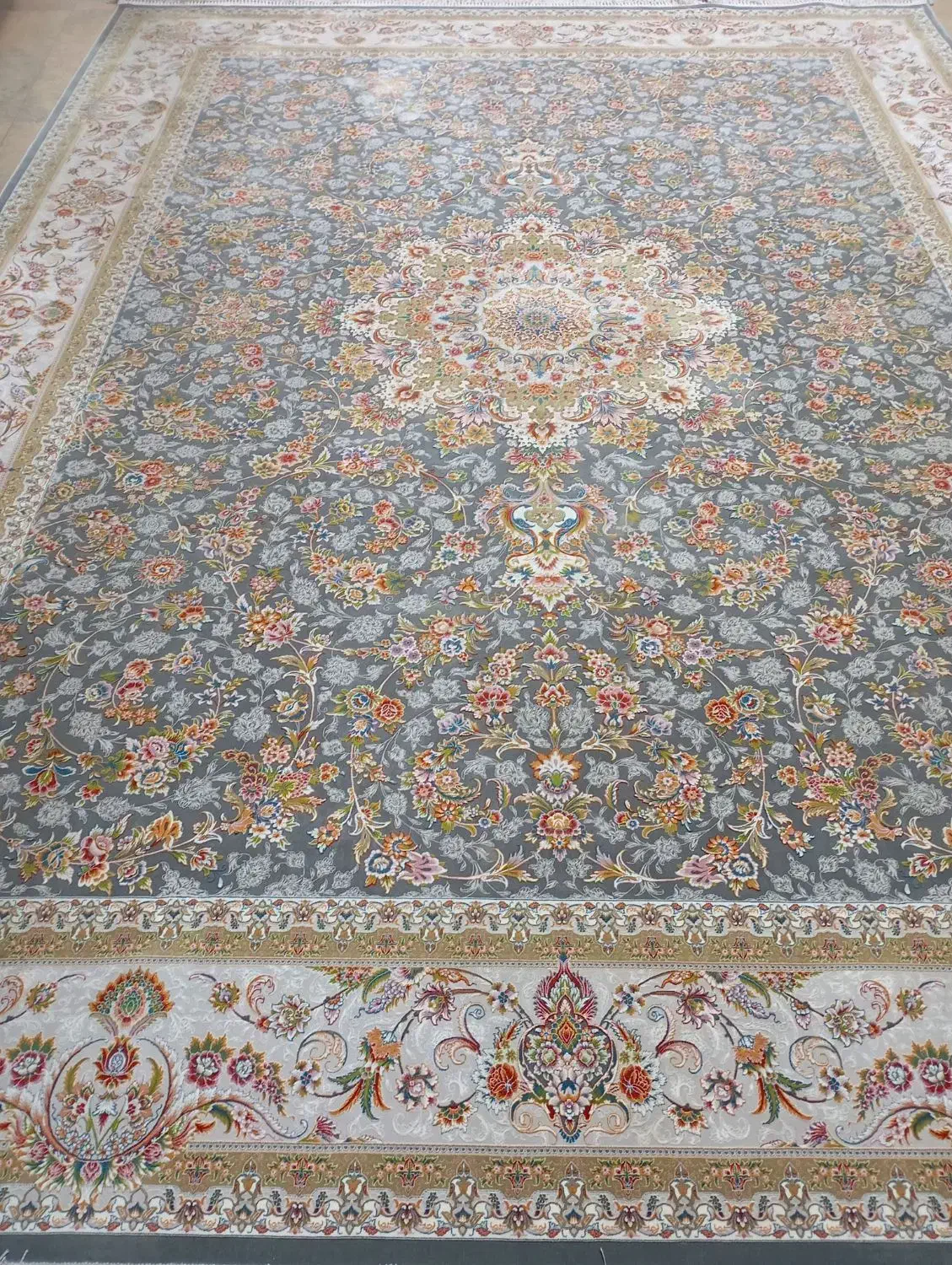 دو تخته فرش ۱۲متری ۱۲۰۰ شانه تراکم ۳۶۰۰|فرش|مشهد, عامل|دیوار