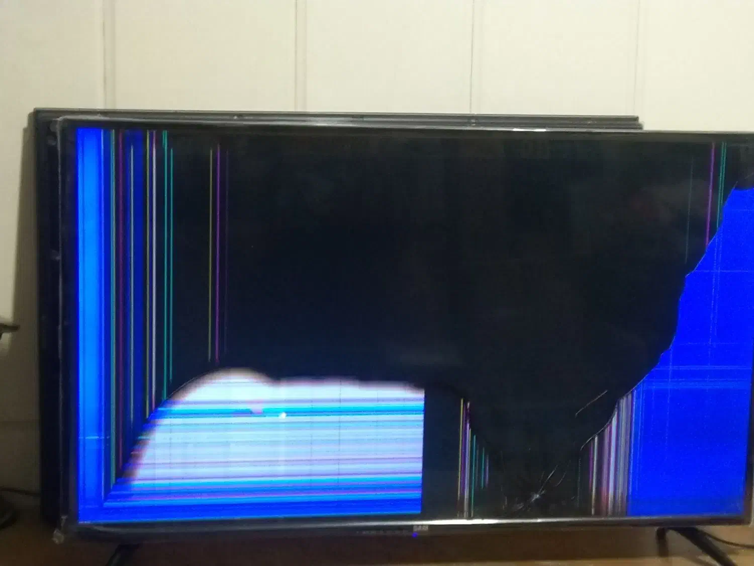 تلویزیون شکسته|تلویزیون و پروژکتور|پاکدشت, شهرک امام رضا|دیوار