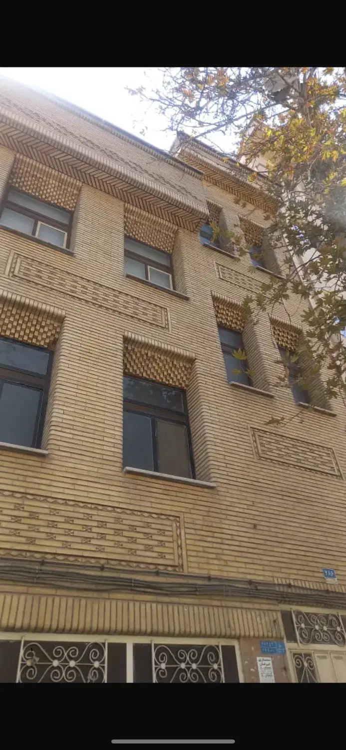 ۷۵ متر با پارکینگ‌ ط اول