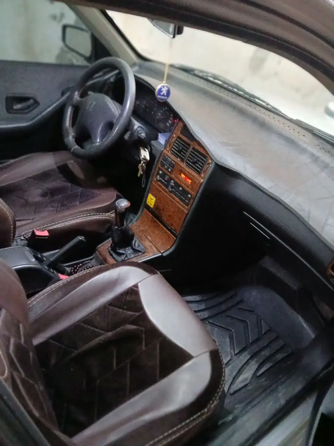 پژو پارس نقره ای درجه یک|خودرو سواری و وانت|کرمانشاه, |دیوار