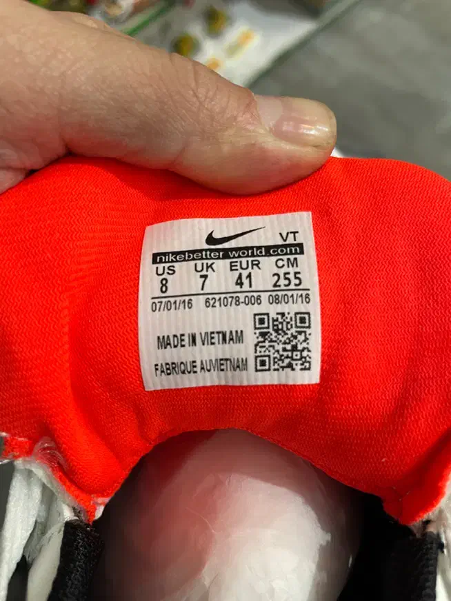 جردن فور سفید|کیف، کفش، کمربند|اردبیل, |دیوار