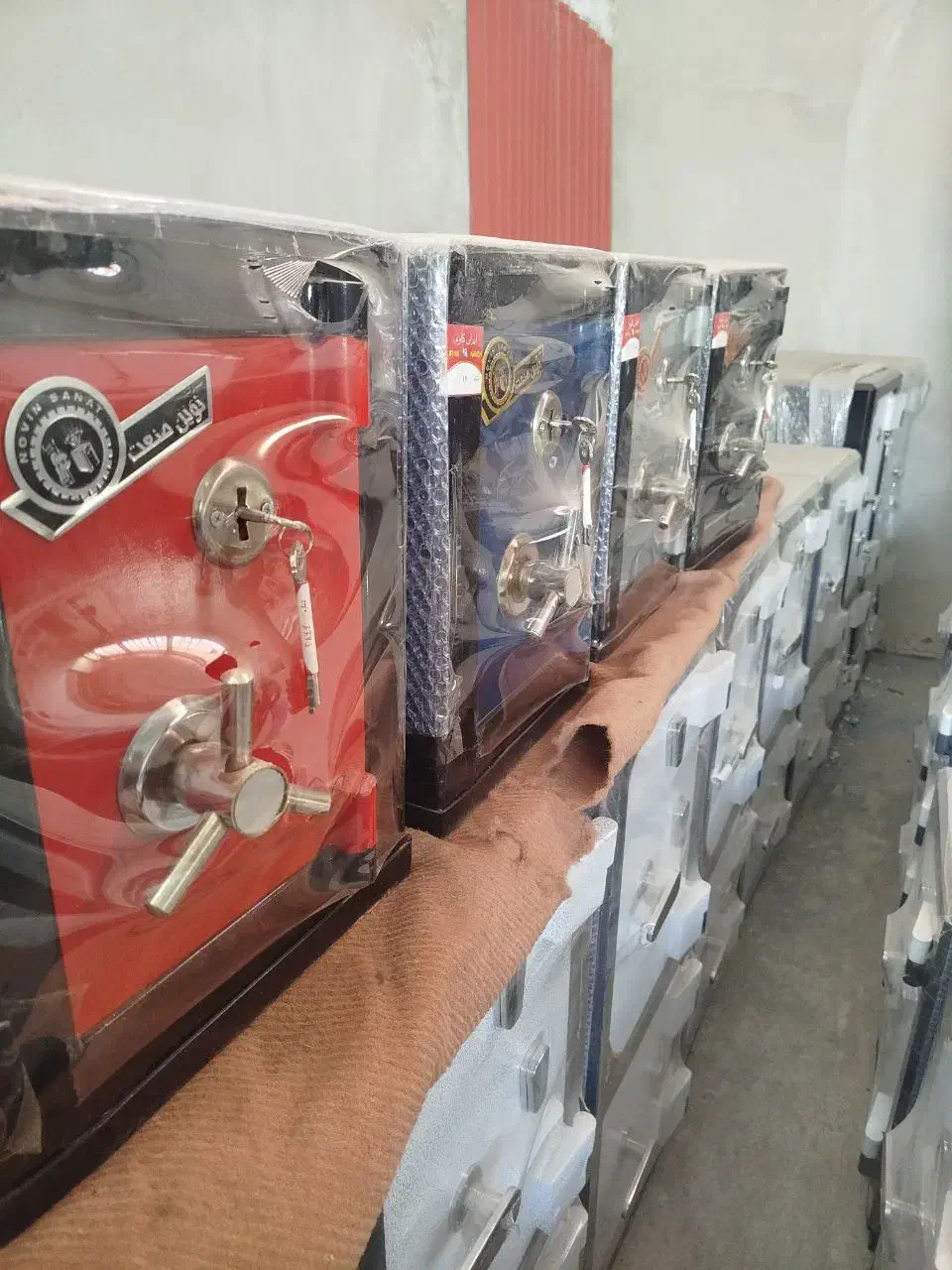 گاوصندوقsazehai felzi|ابزارآلات|همدان, |دیوار