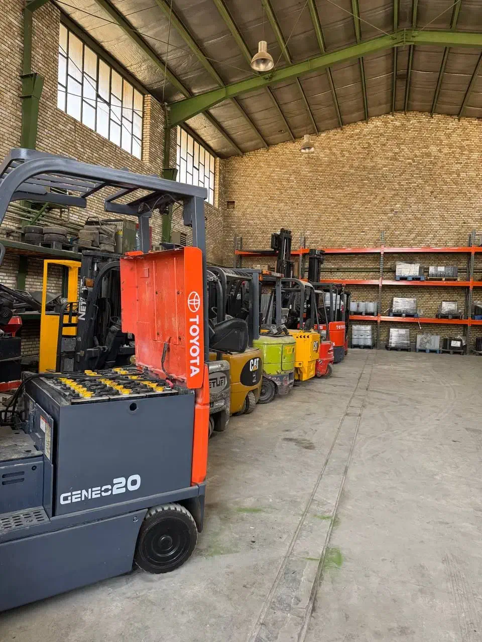 فروش باطری لیفتراک (کابلی و جوشی، در ابعاد مختلف.|قطعات یدکی و لوازم جانبی|نسیمشهر, |دیوار