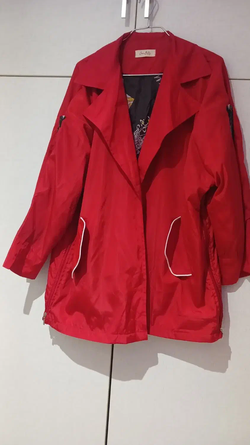 بارونی خوشرنگ سایز بزرگ|لباس|رشت, منظریه|دیوار