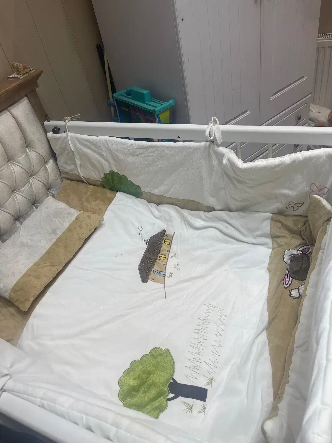 سرویس خواب کودک و نوجوان اسپرت برند آپادانا|تخت و صندلی بچه|لنجان, |دیوار