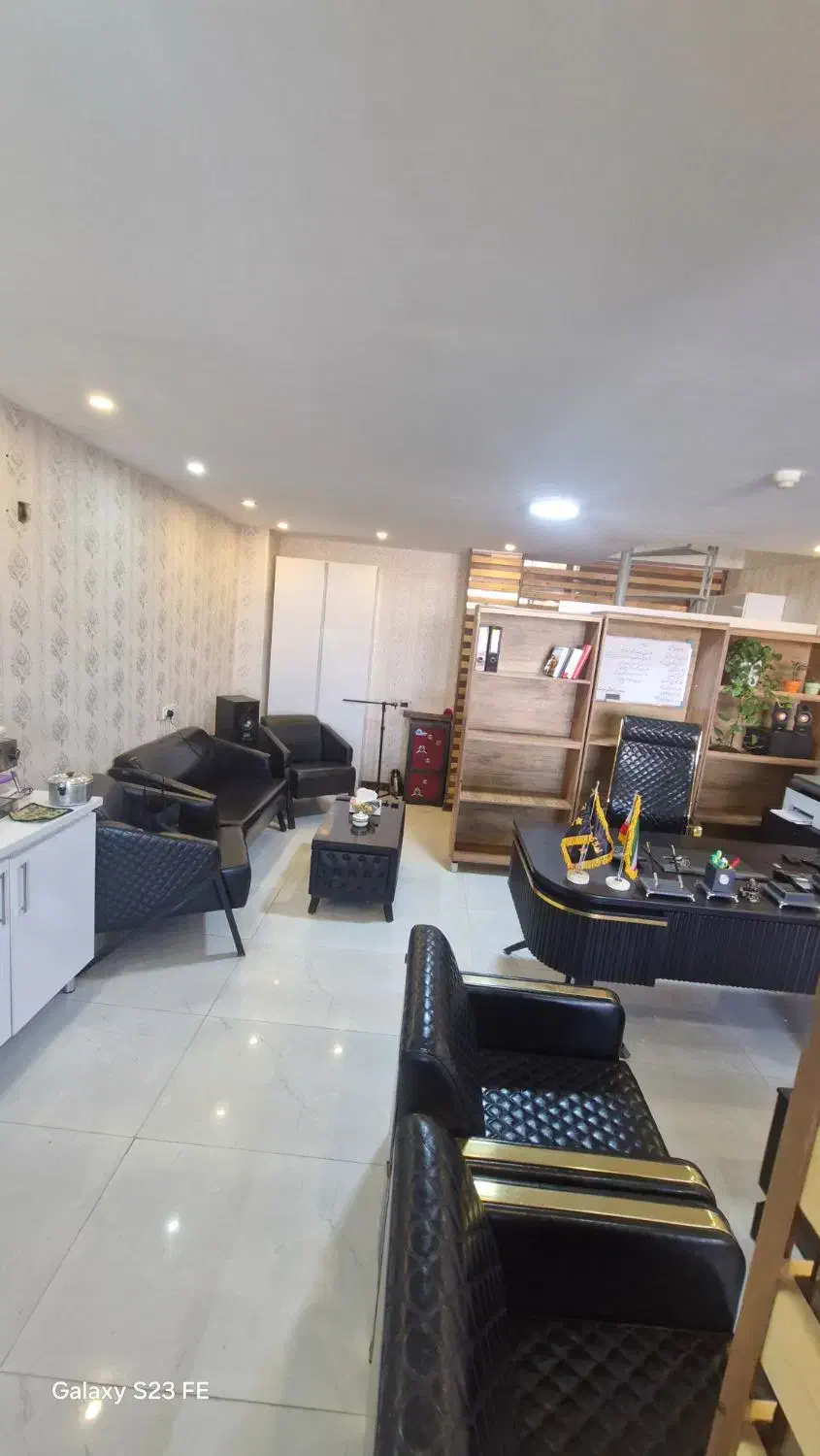 جذب مشاور خانوم و اقا در دفتر املاک ۵ستاره|استخدام بازاریابی و فروش|هشتگرد, شهرک پامچال|دیوار