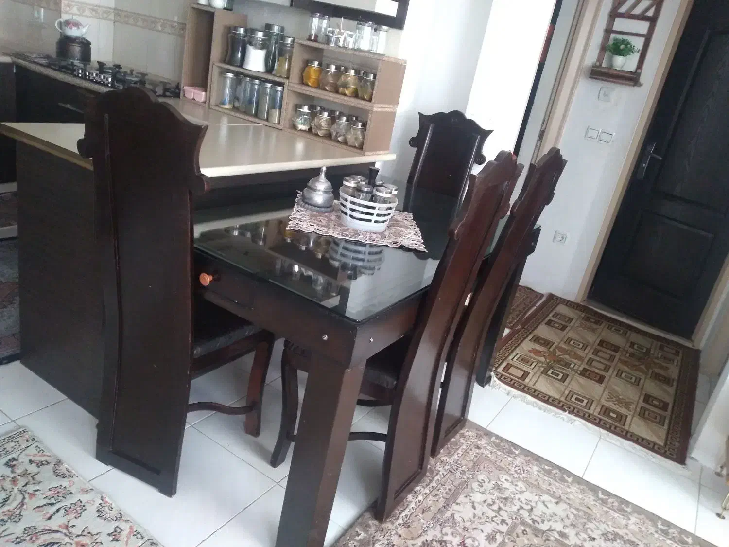 میز ناهار خوری سالم شیش نفره|میز و صندلی غذاخوری|شاهینشهر, گرگاب|دیوار