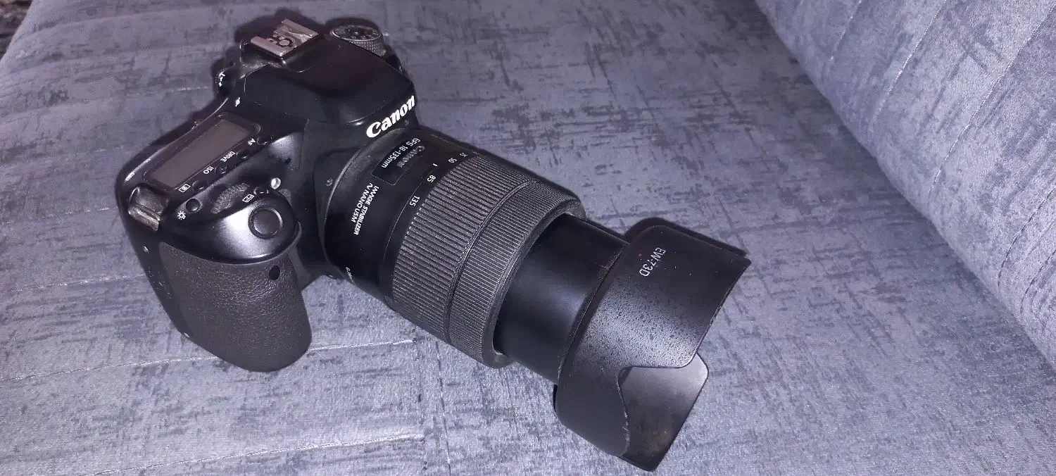 دوربین کنون ۸۰ دی|دوربین عکاسی و فیلم‌برداری|خوی, |دیوار