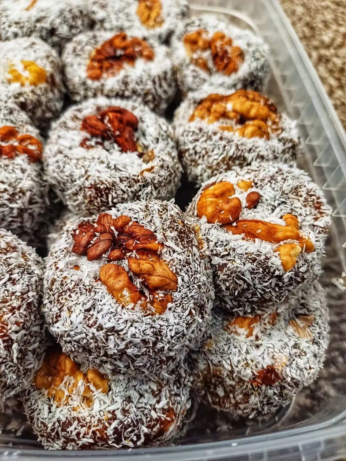 خرما گردویی|خوردنی و آشامیدنی|رشت, حافظ آباد|دیوار