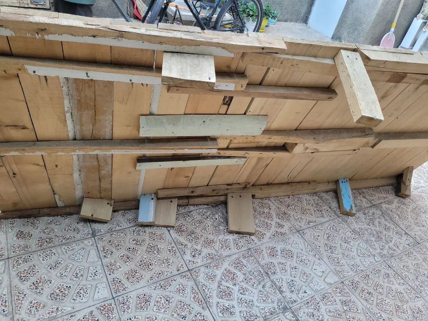 تخت|تخت و سرویس خواب|خوی, |دیوار