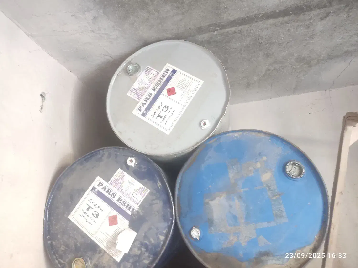 بشکه خالی|مصالح و تجهیزات ساختمان|ملایر, |دیوار