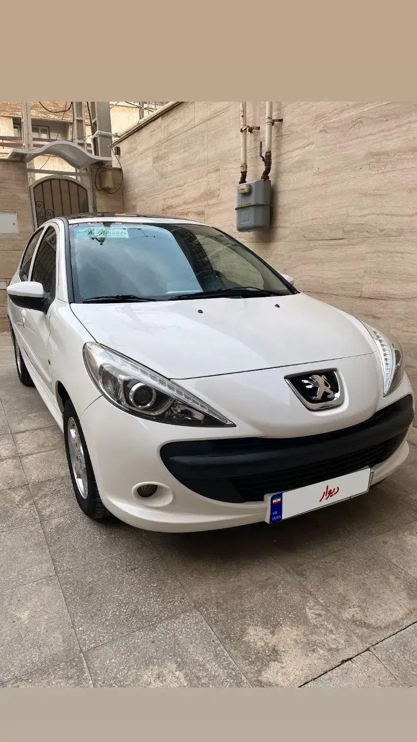 ۲۰۷ پاناروما مدل ۴۰۲|خودرو سواری و وانت|اهواز, کیان اباد|دیوار