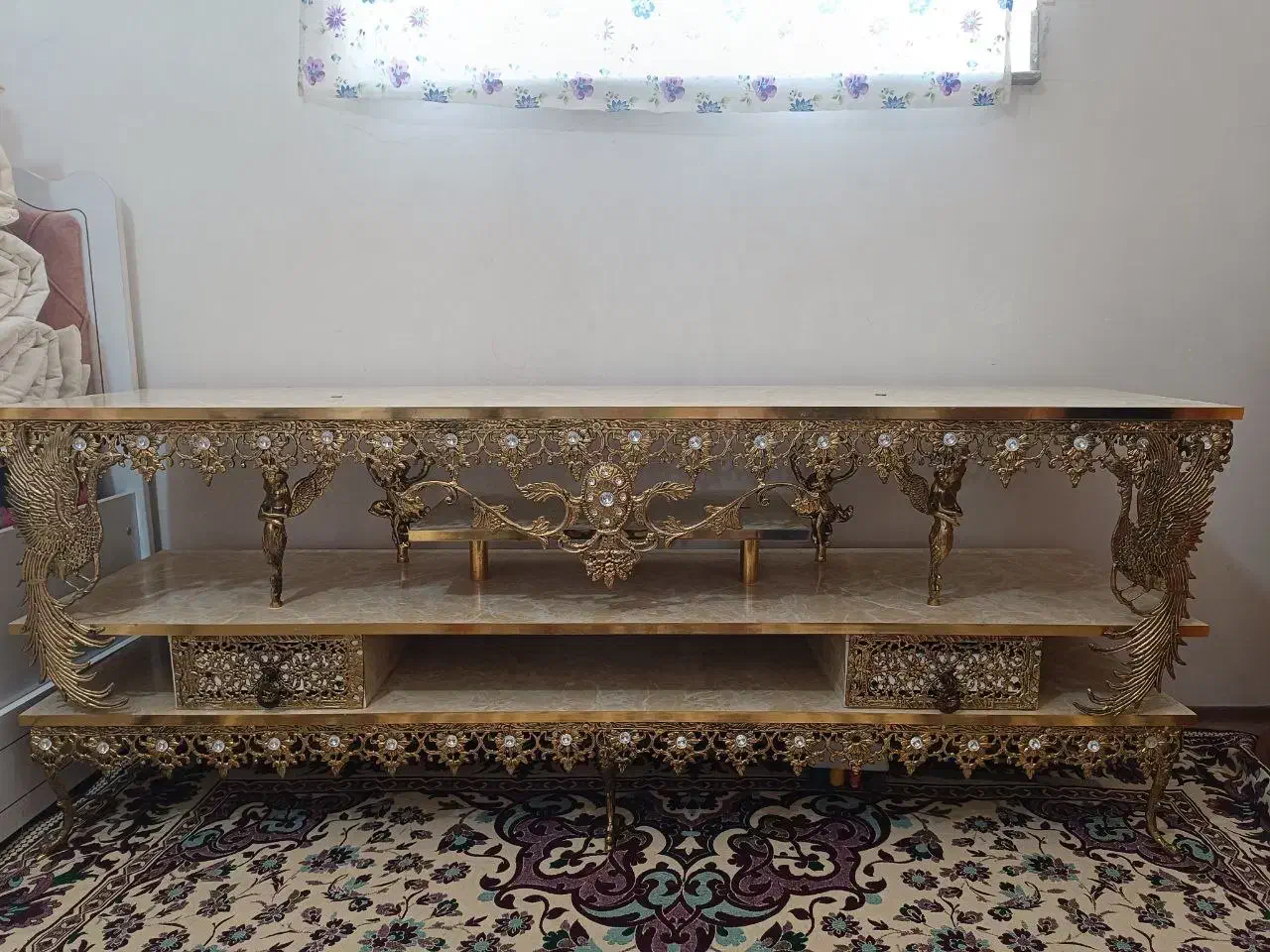 میز تلوزیون برنزی طرح طاووس|میز تلویزیون|اردبیل, |دیوار