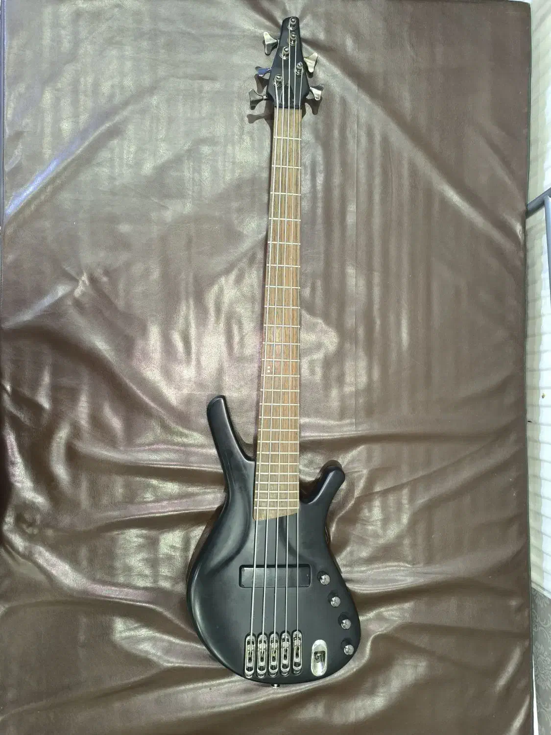 گیتار بیس ibanez|گیتار، بیس، امپلیفایر|شهریار, شهریار|دیوار