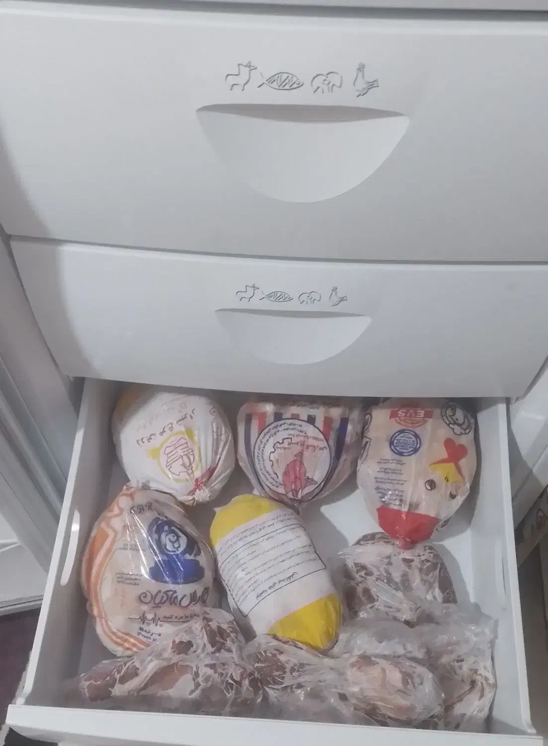 ست یخچال فریزر شیک و زیبا به دلیل کمبود جا|یخچال و فریزر|صدرا-فارس, فاز ۱|دیوار