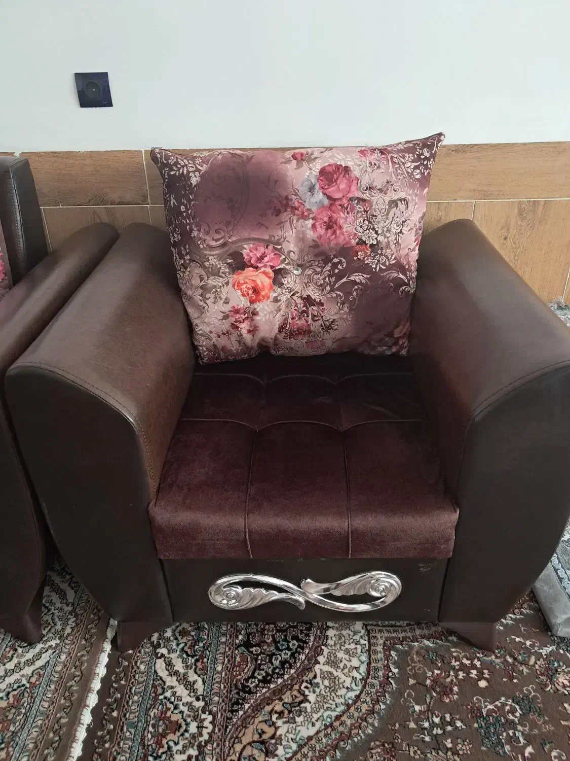 مبل راحتی|مبلمان خانگی و میز عسلی|سلماس, |دیوار