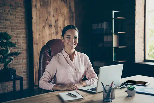 جذب مشاور املاک خانم|استخدام بازاریابی و فروش|زنجان, |دیوار