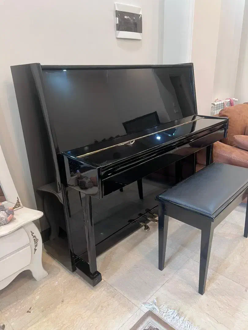 پیانو|پیانو، کیبورد، آکاردئون|قم, سالاریه|دیوار