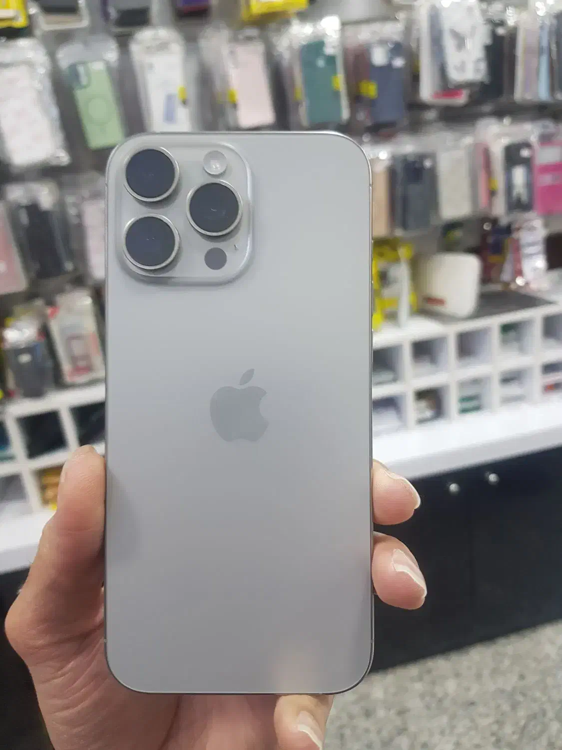 apple 16 pro max|موبایل|اصفهان, روشن‌دشت|دیوار