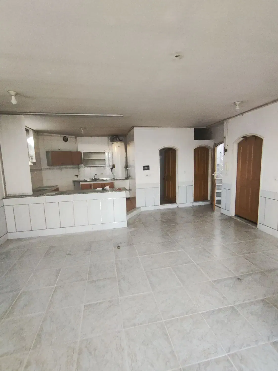 اجاره ی منزل ۹۰ متری طبقه ی دوم ( بلوار جانبازان )|اجارهٔ خانه و ویلا|شهرضا, |دیوار