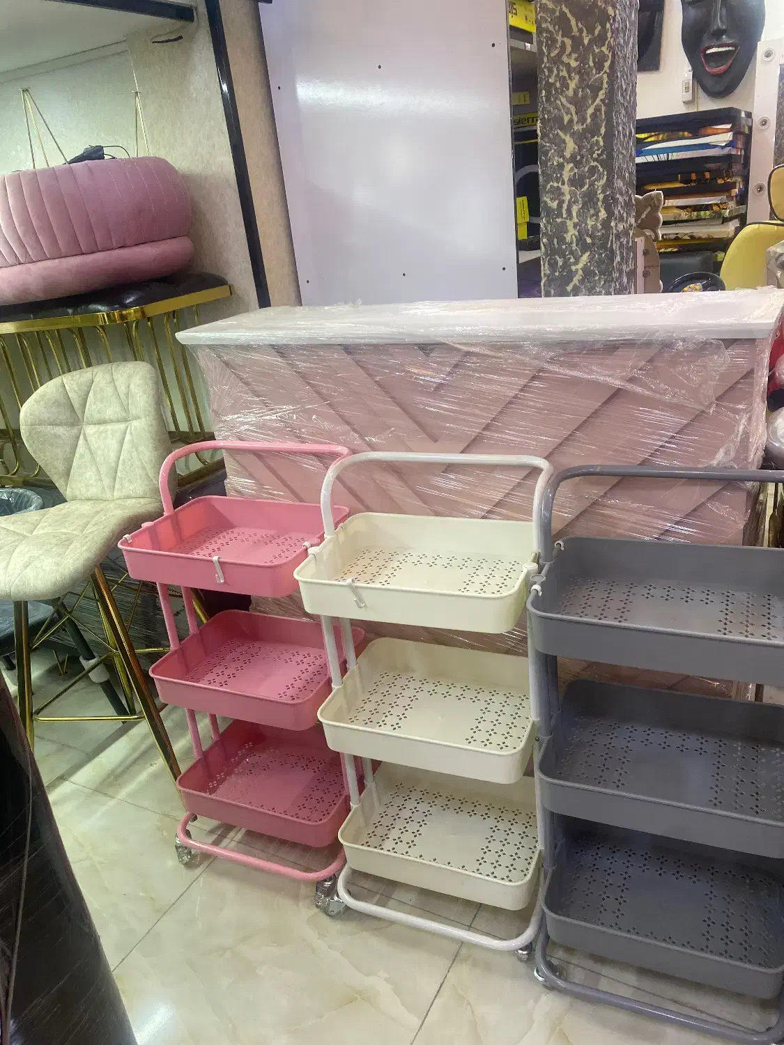 ترولی توری ام دی اف طبقه مدل تربو|آرایشگاه و سالنهای زیبایی|اصفهان, ناصرخسرو|دیوار